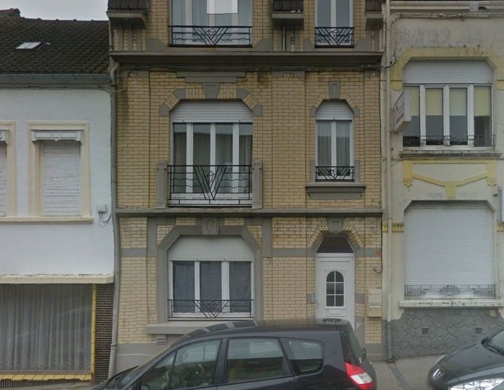 FACADE DESVRES